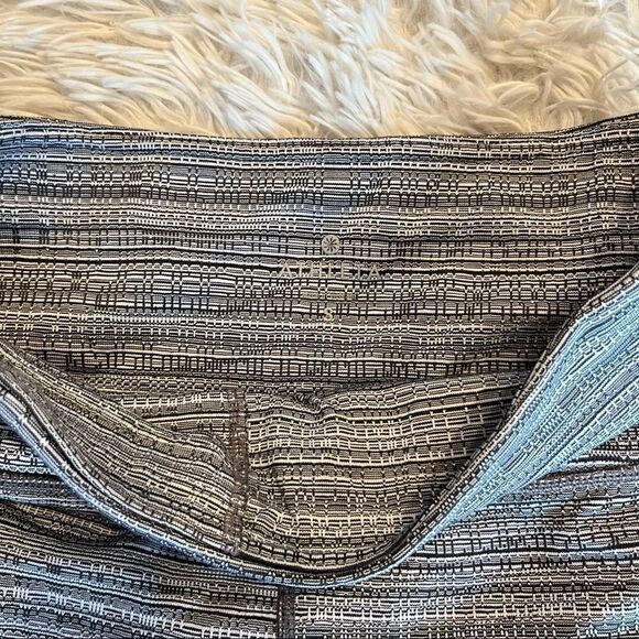 Athleta high waisted compression leggings - Picture 2 of 3